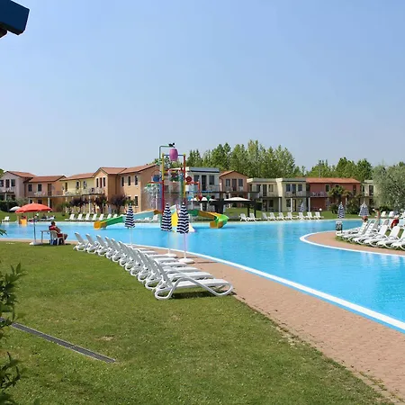 Gasparina Village Holiday park 4*