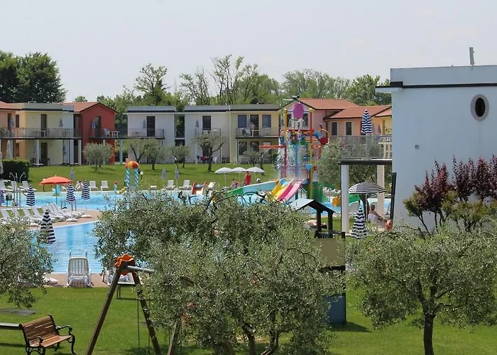 Gasparina Village 카스텔누보델가다