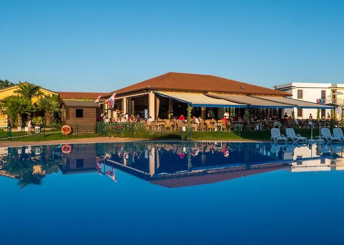 홀리데이파크 Gasparina Village 카스텔누보델가다